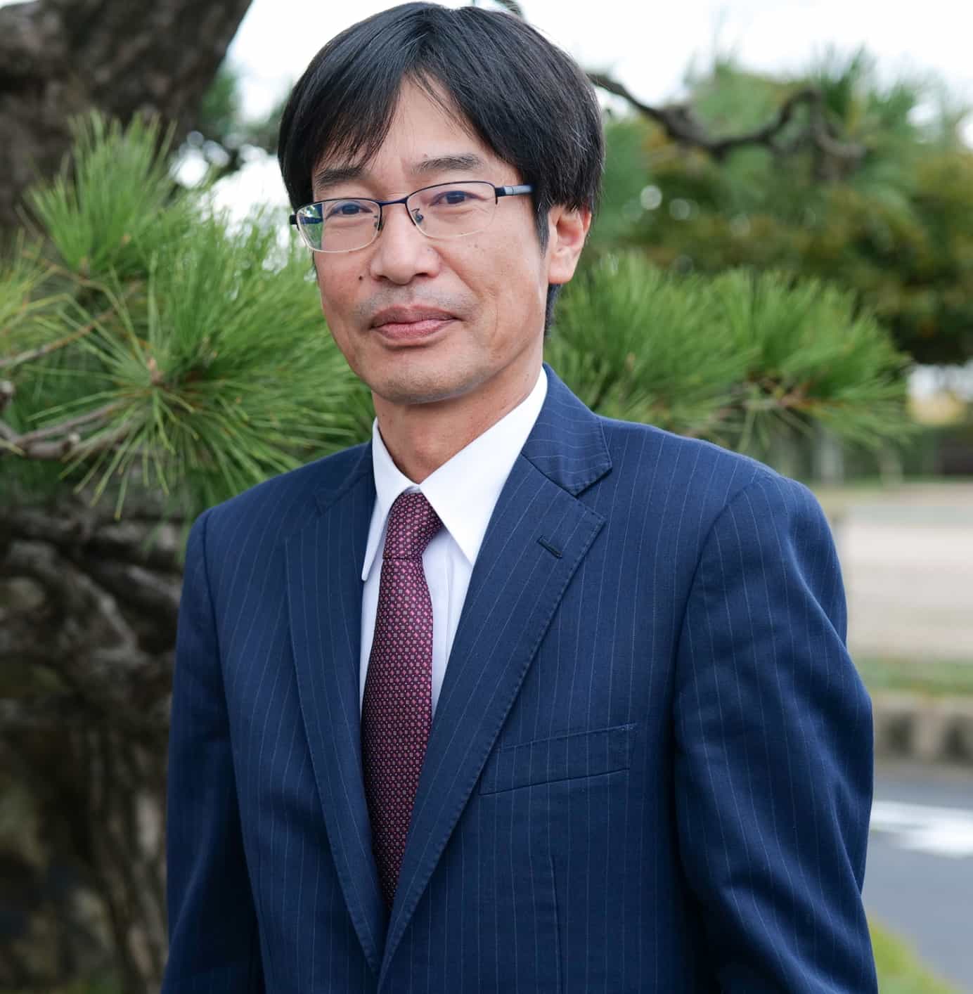 代表取締役 日野友晴 写真